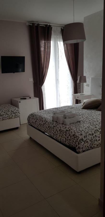 Home Sweet Home Scerne Bagian luar foto